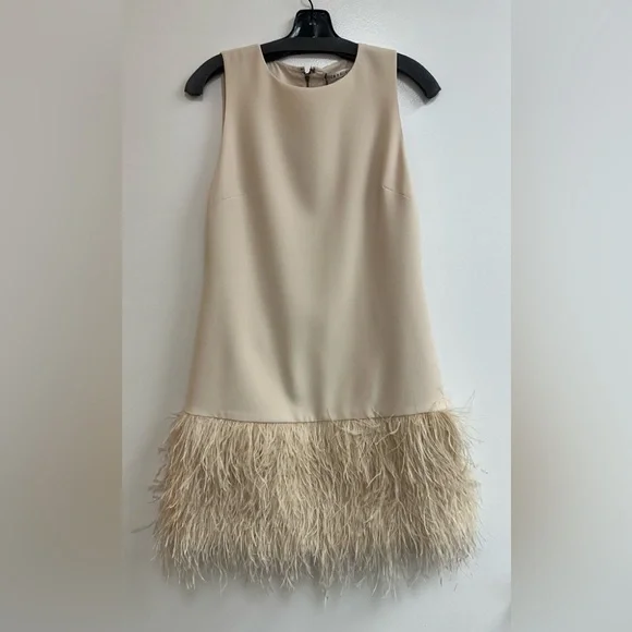 Alice + Olivia Coley Feather Dress in Cream - Picture 3 of 7